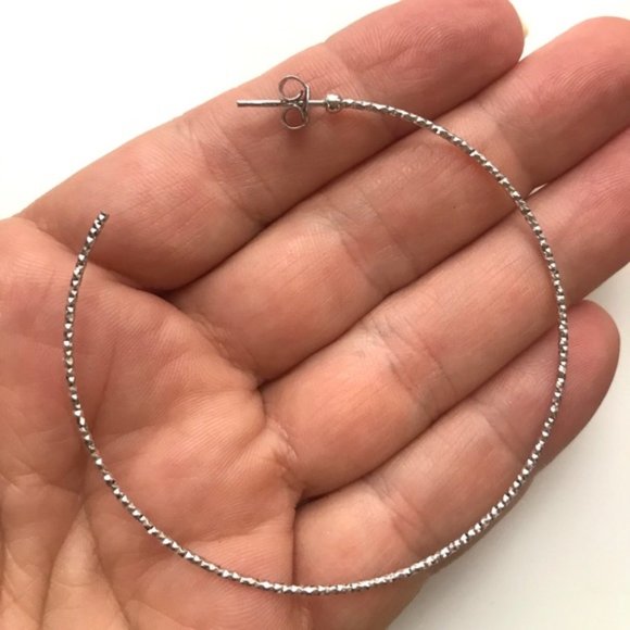 NWT Very large sterling 2.5" diamond-cut hoops - Picture 5 of 7